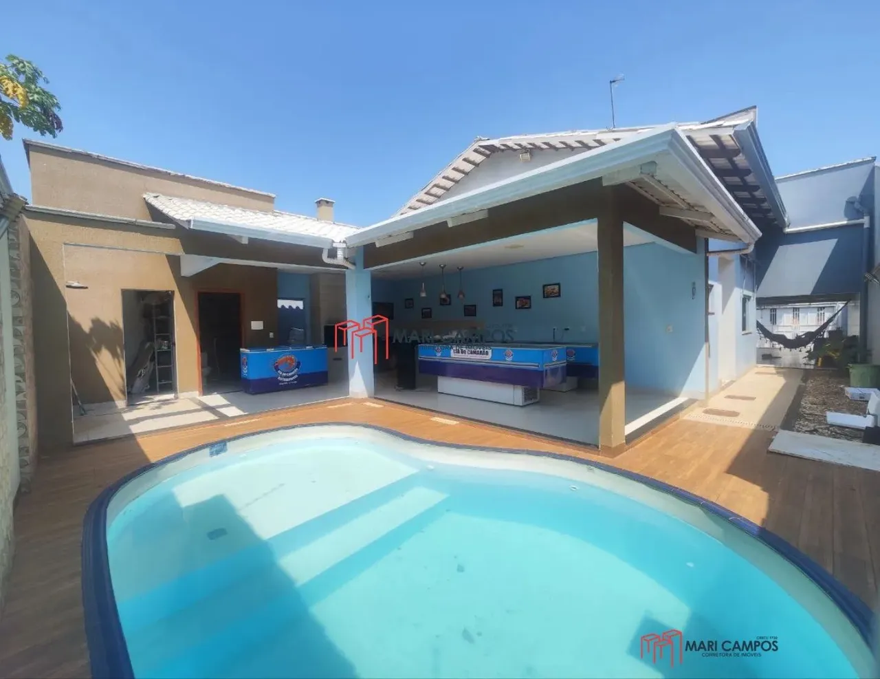 Casa sobrado com 4 quartos, 250m² na 605 Sul (ARSO 62) - Palmas, TO