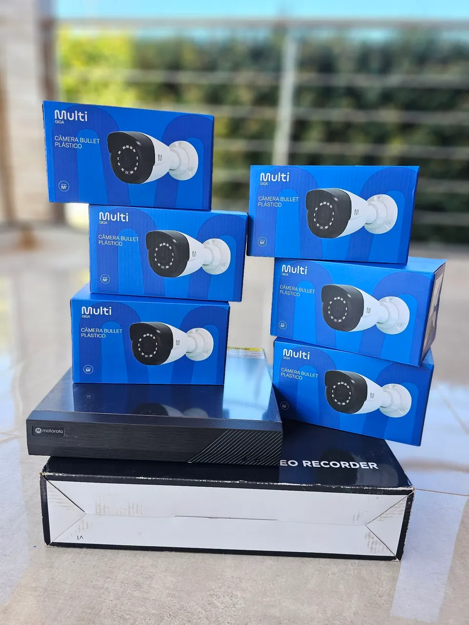 Kit Câmeras de Segurança Multi Giga + DVR Motorola