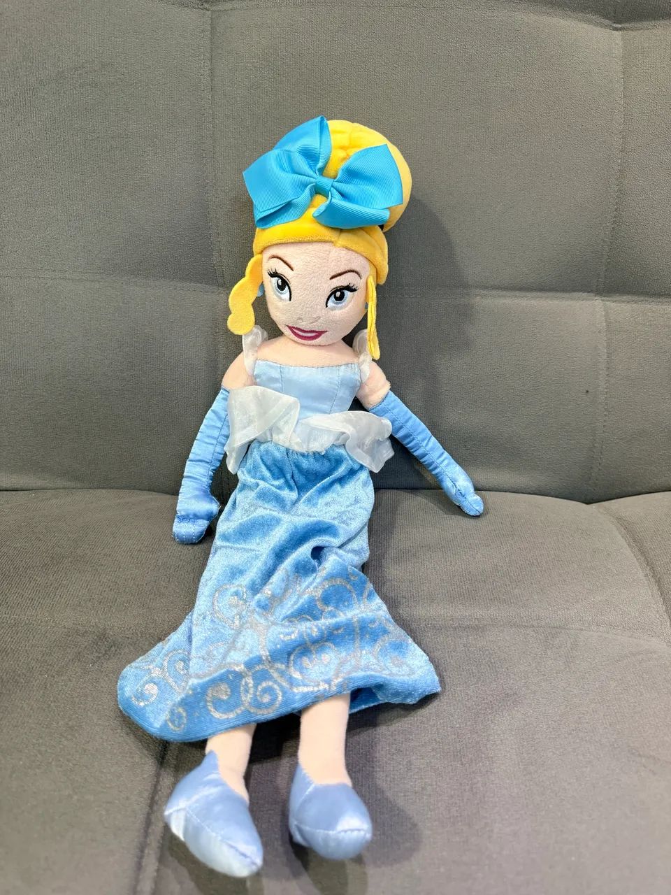 Vendo Bonecas Princesas Disney - Foto 4