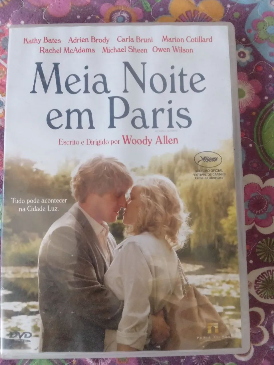 Meia Noite em Paris
