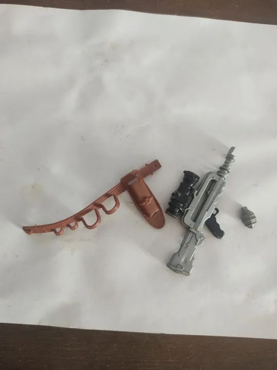 Boneco Rambo Glasslite ( apenas acessórios) - Foto 4