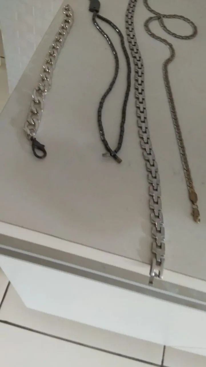 Vendo umas peças por 100 reais ou troco em um violão  - Foto 3