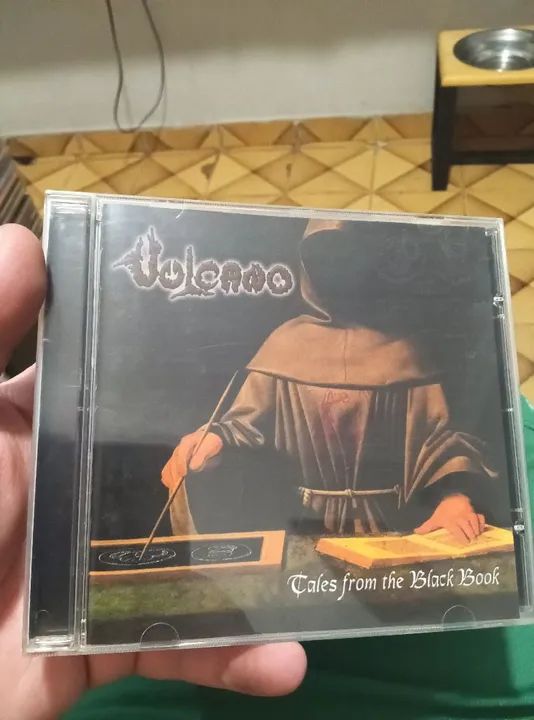 CD Volcano - Tales From The Black Book Importado Autografado