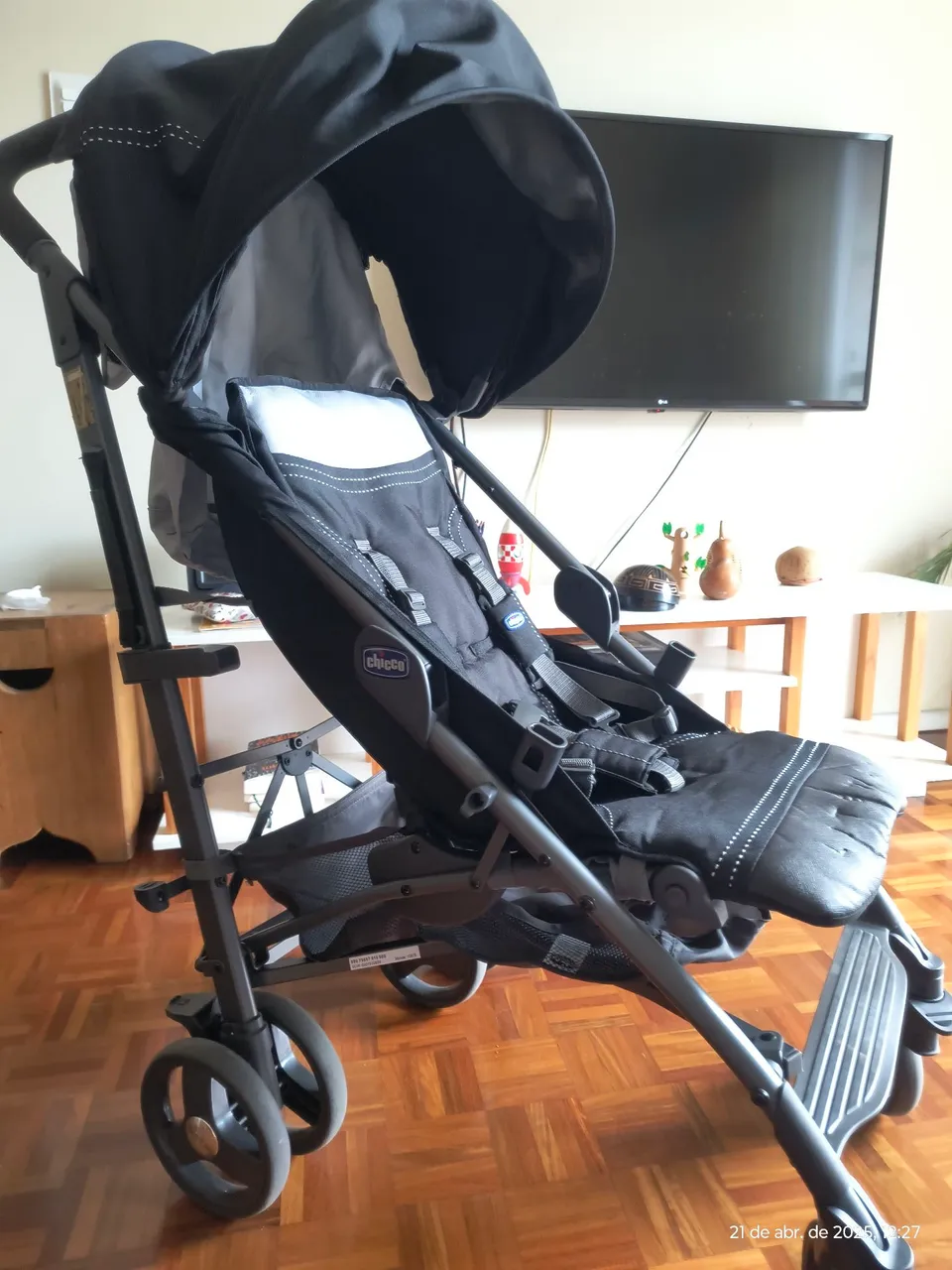 Carrinho de Bebê Chicco - Leve e prático