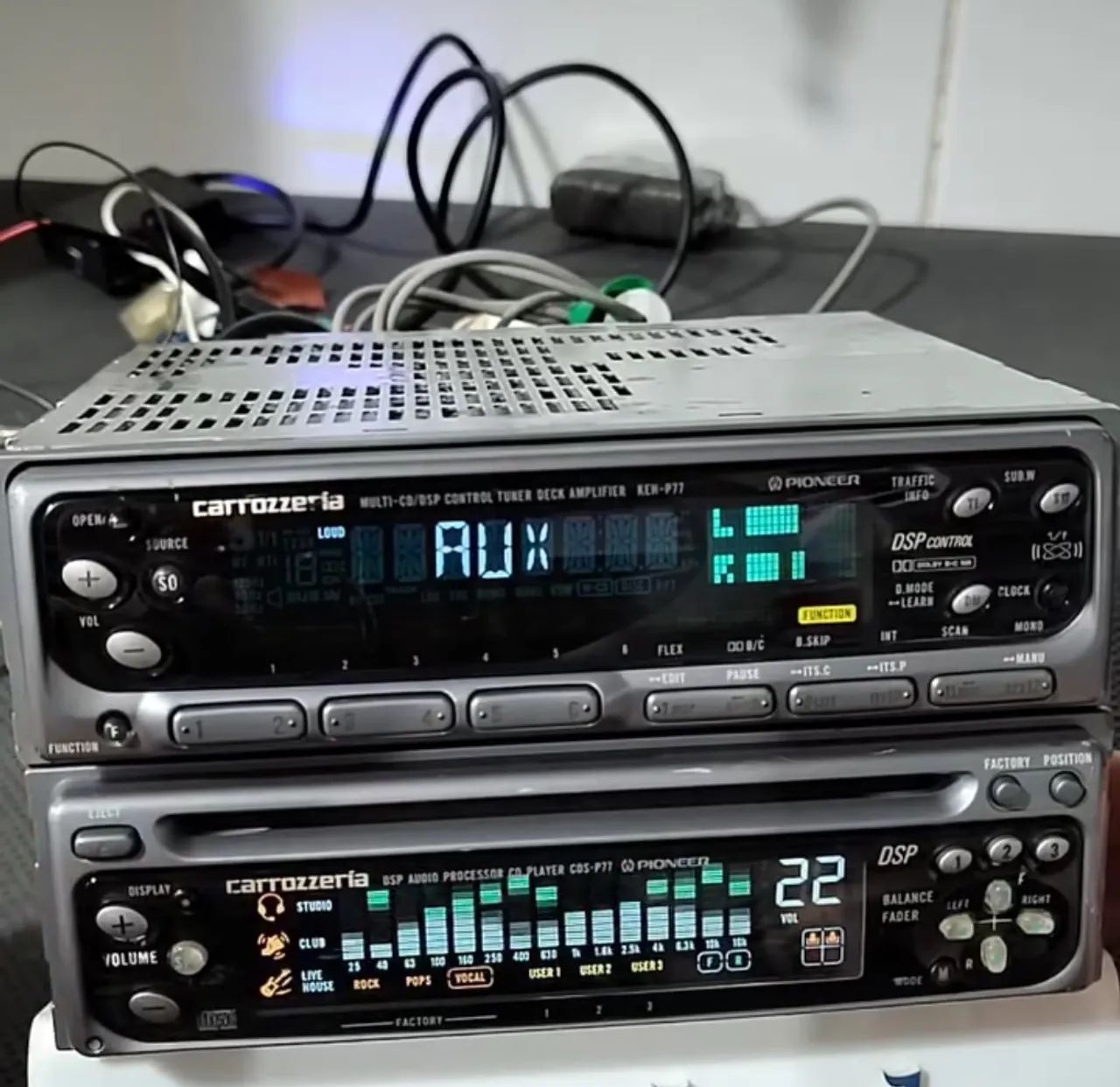カロッツェリア carrozzeria 旧車に carrozzeria KEH-P770 CDS-P77 美
