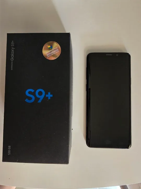 Samsung Galaxy S9+ DUAL SIM 128 GB s/ riscos c/ burn-in 6GB RAM + Cabo Original + 2 Capas