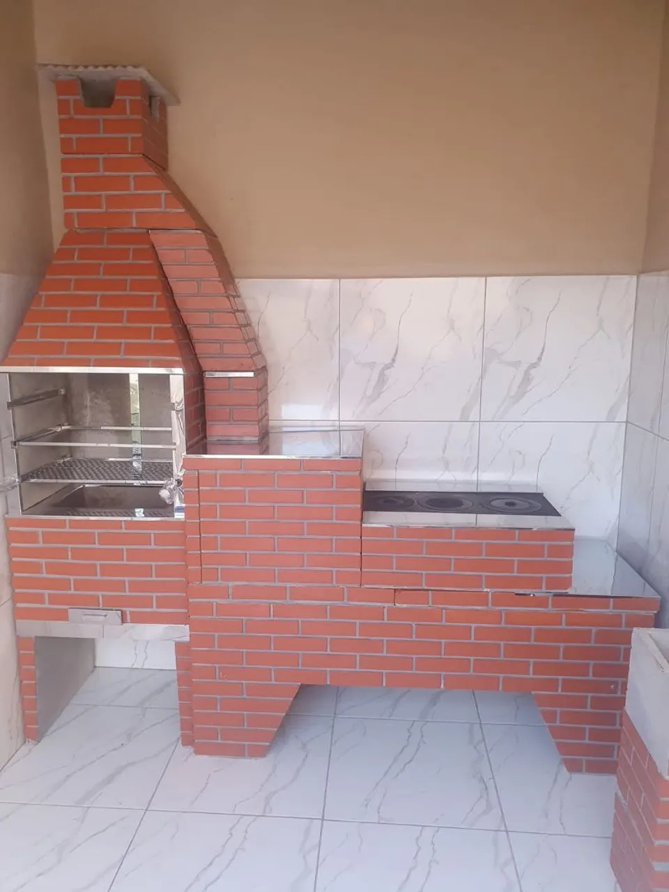 Churrasqueira e fogão a lenha pré moldados