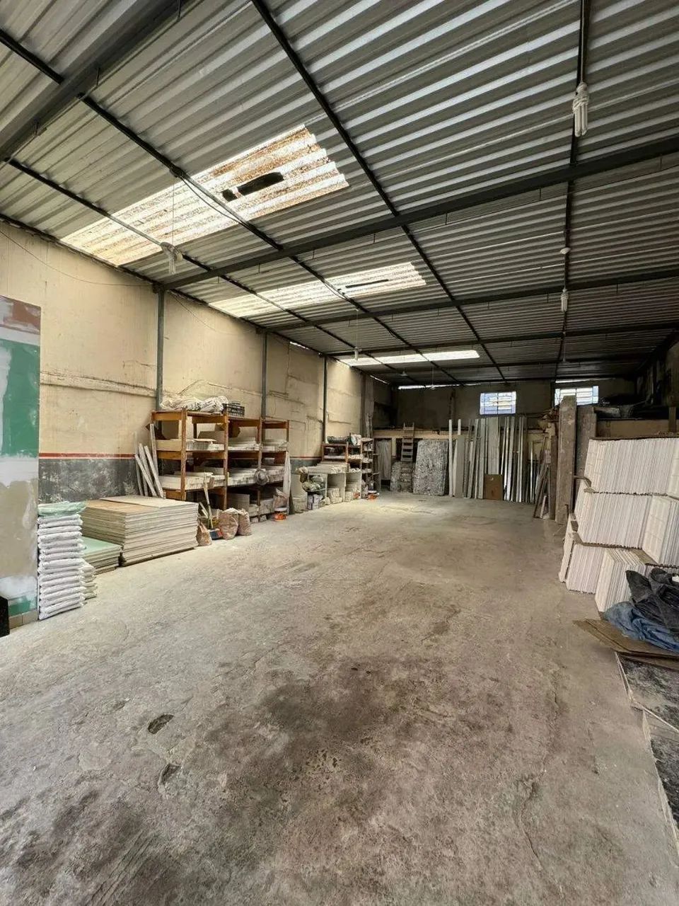 Galpão à venda em Itajubá, Avenida, com 200 m² - Foto 3