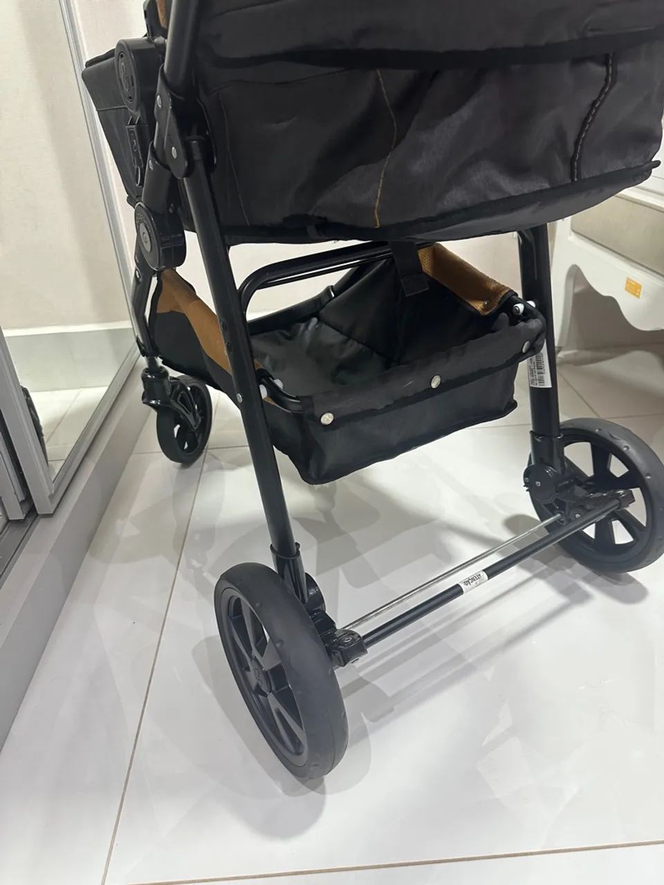 Carrinho galzerano + bebê conforto + suporte do carro - Foto 3