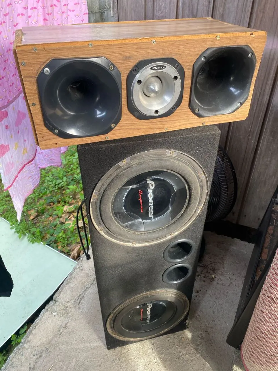 Caixa de Som Pioneer - Som Potente e Qualidade!