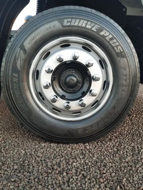 Volkswagen constellation 24.250  - Foto 8