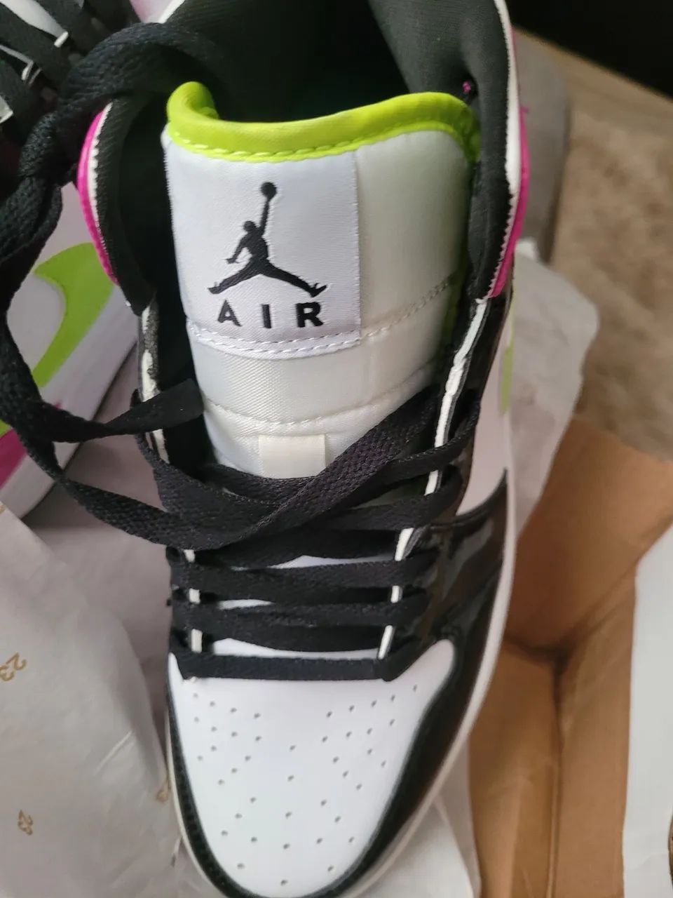 Tênis Jordan 1 Mid 38 - Foto 3