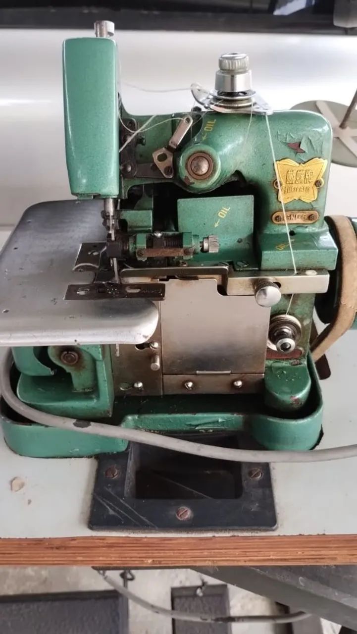 Máquina de Costura Industrial - Foto 2