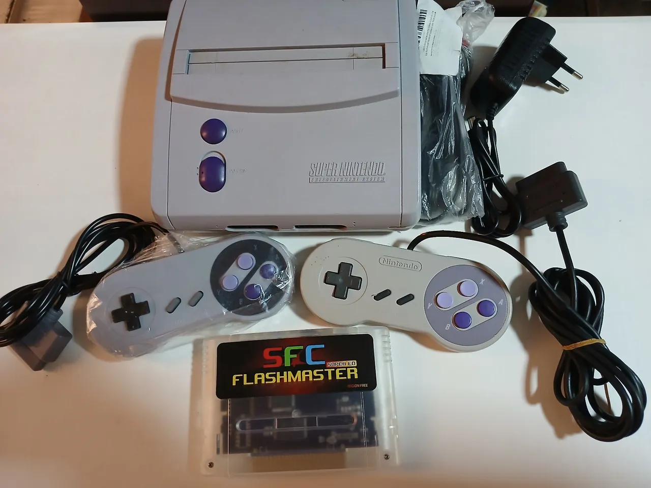 Super Nintendo completo com mod AV e Everdrive