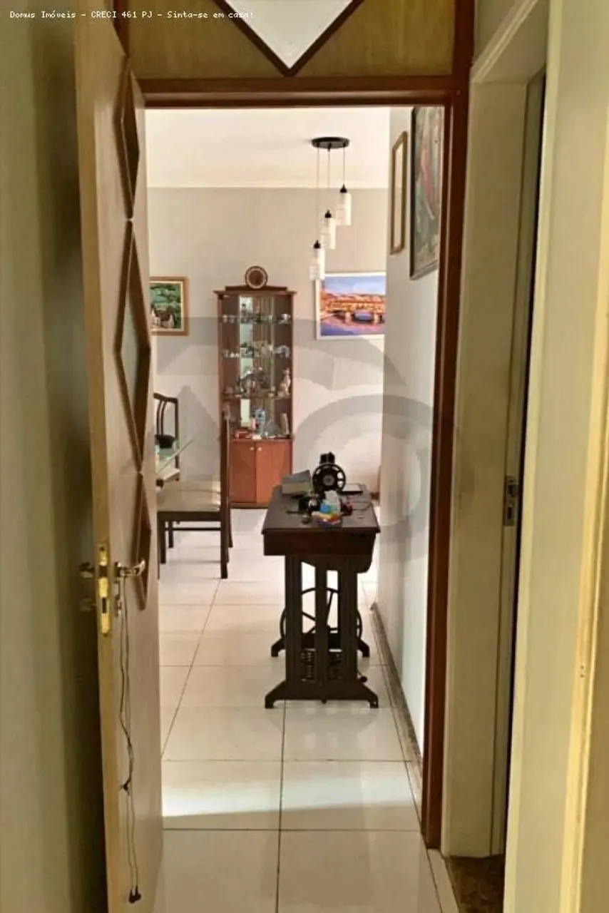 Apartamento no Edifício Louvre com 4 Quartos, sendo 1 Suíte