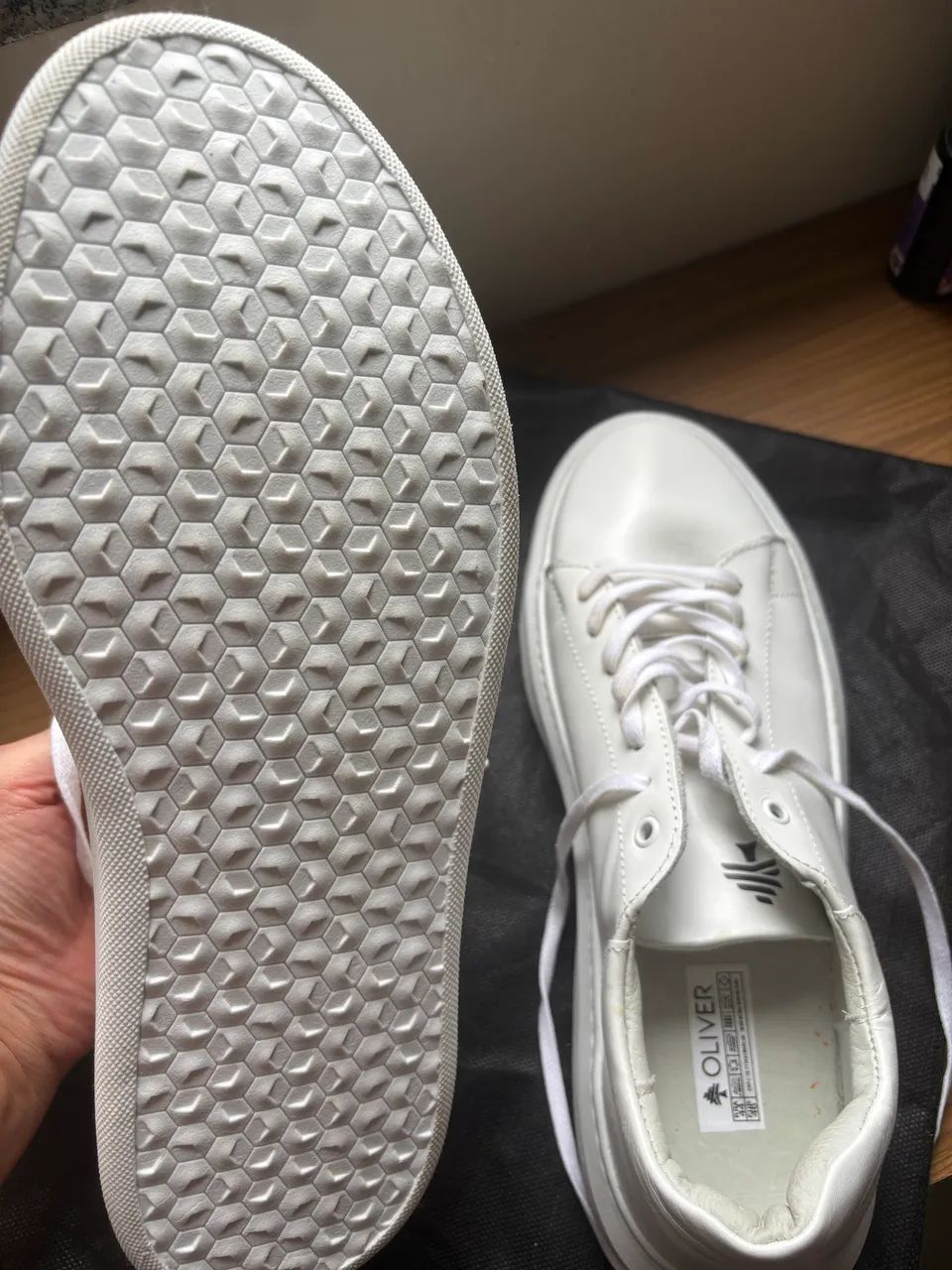 tenis couro 160,00 os dois - Foto 4