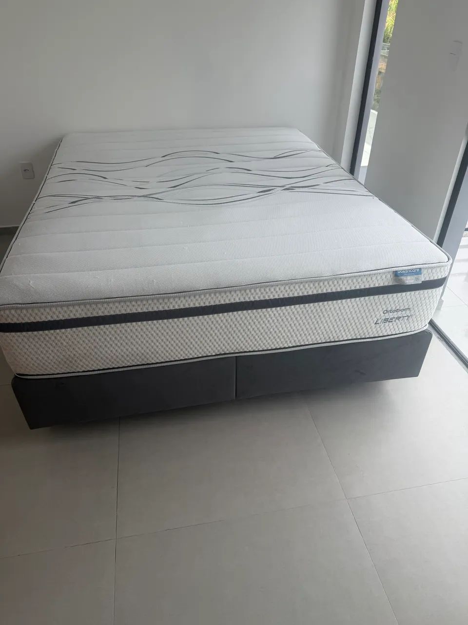 Cama Queen64596064268675122