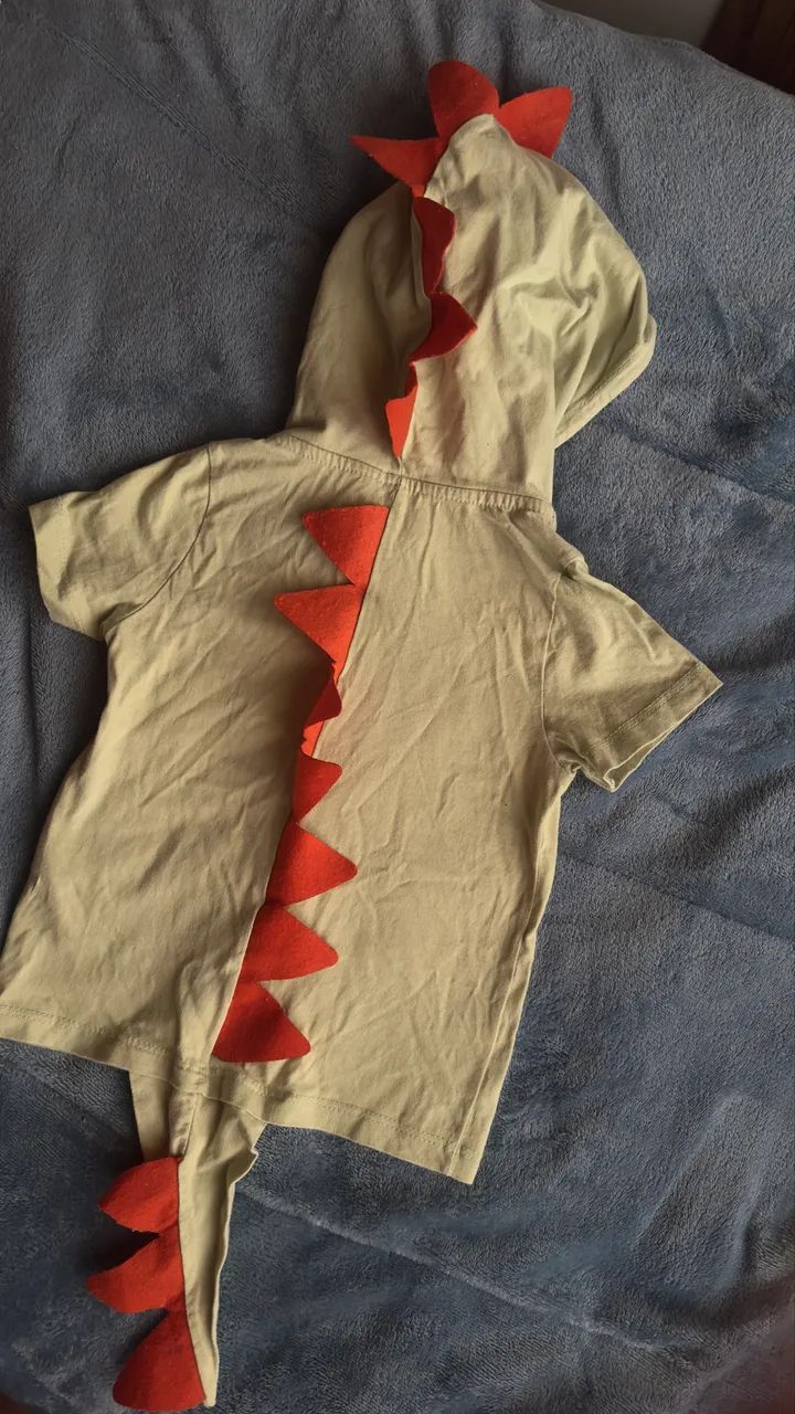 Camiseta fantasia dinossauro  - Foto 2