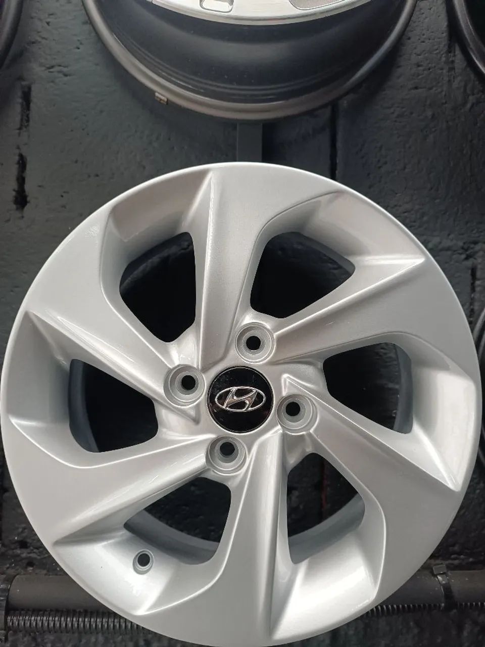 Rodas HB20 15