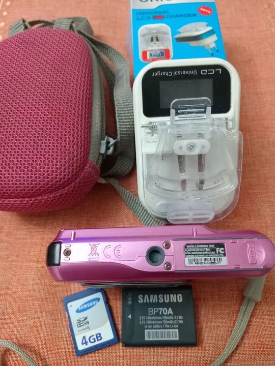 Câmera Digital Samsung rosa ES68 com 12.2 