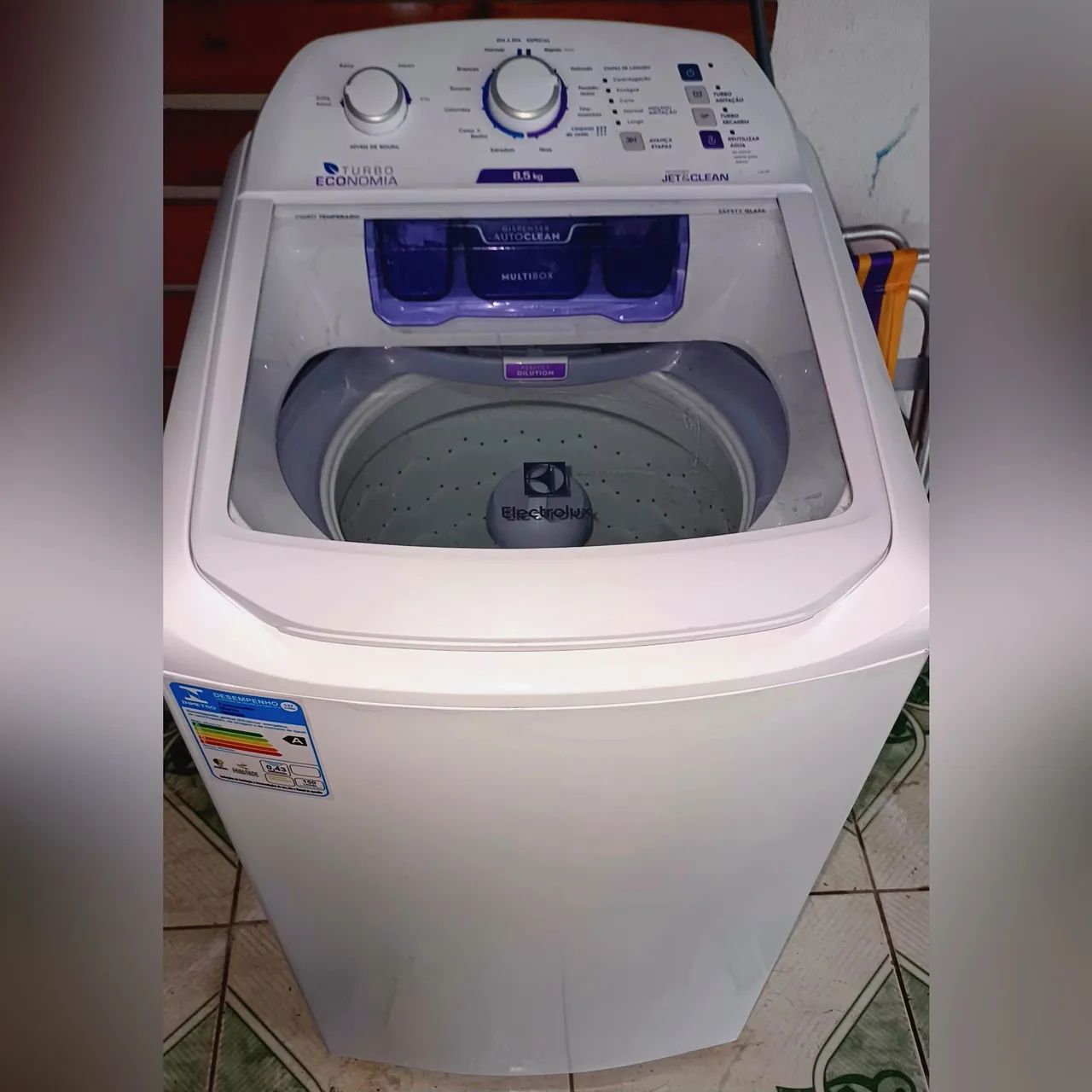 Máquina de Lavar Roupa Electrolux  Turbo Economia / totalmente perfeita 