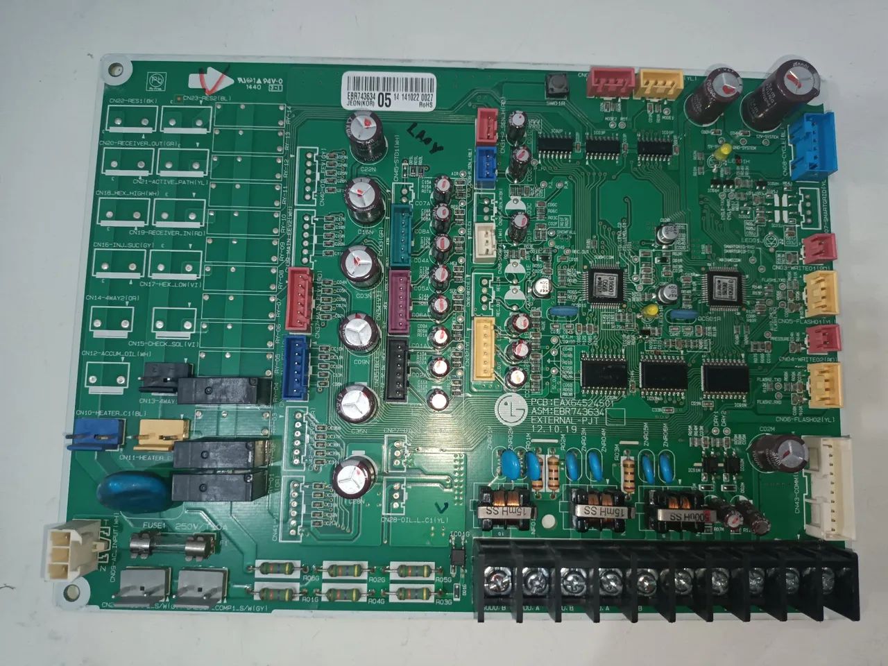 PLACA DE AR-CONDICIONADO (EBR *) - LG