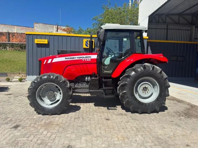 Trator Massey Ferguson 7140 