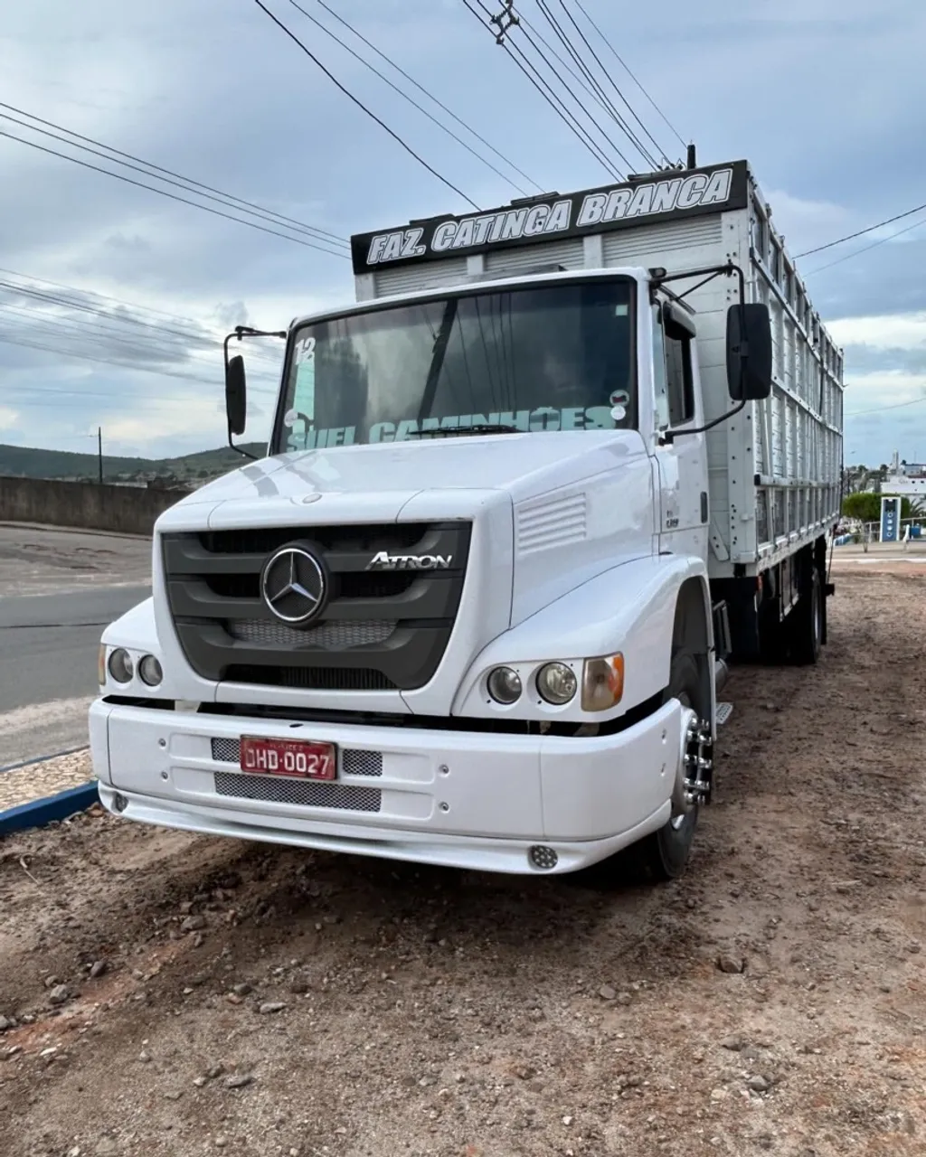 Caminhão Mercedes-Benz Atron 1319