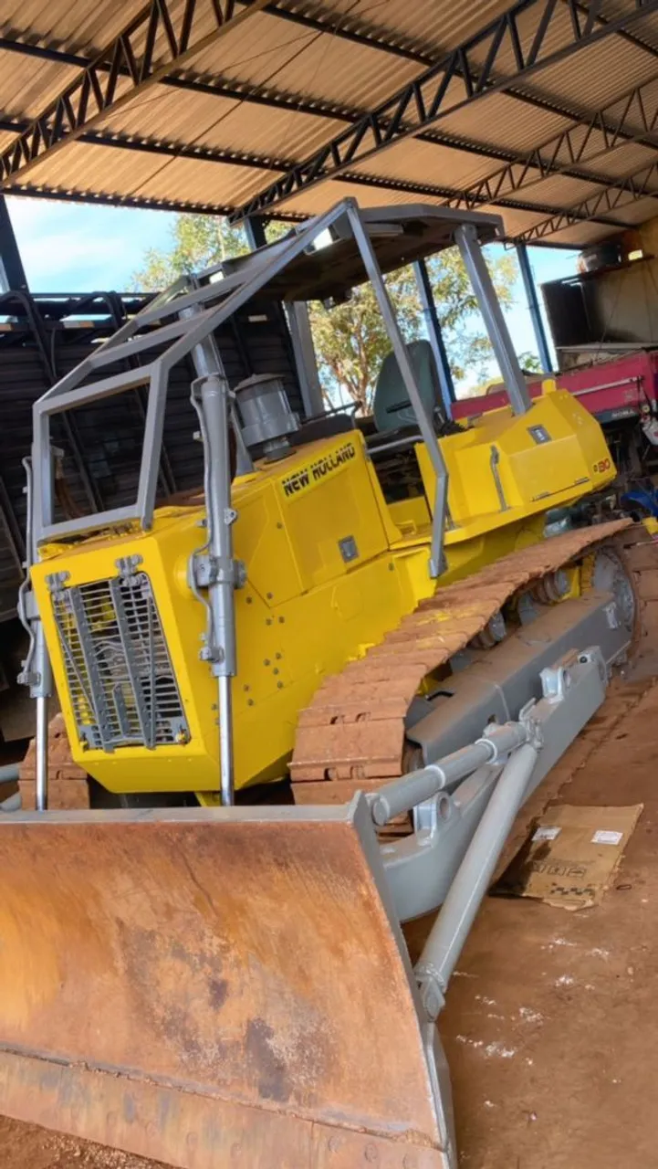Trator New Holland D130 2012