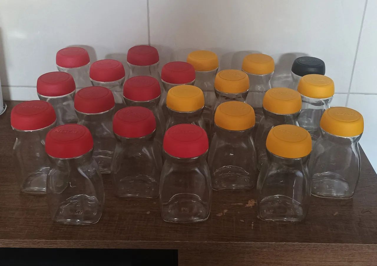 Potes de vidro com tampa para sua cozinha ou artesanato