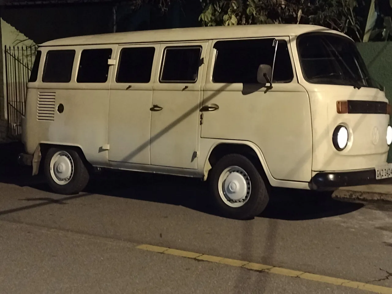 Kombi Camping - Aventura e Conforto ano 94