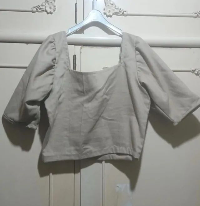 Blusa cropped reta - Foto 3