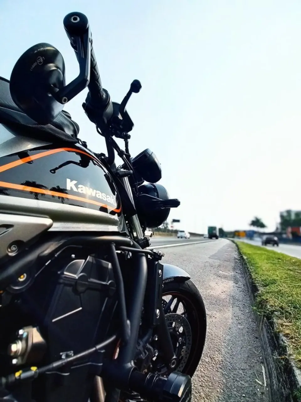 Z650RS 2023 - Escape Esportivo e Customização Leve