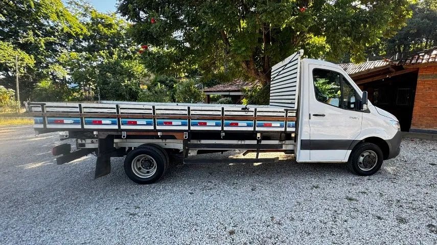 SPRINTER 517 Chassi Extra longo 