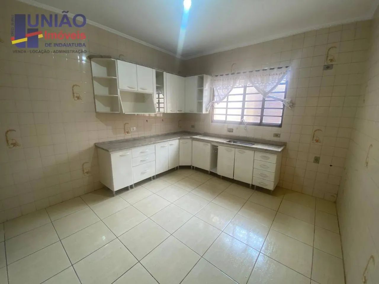 Casa com 2 dormitórios para alugar, 120 m² por R$ 2.622,85/mês - Parque das Nações - Indai - Foto 4