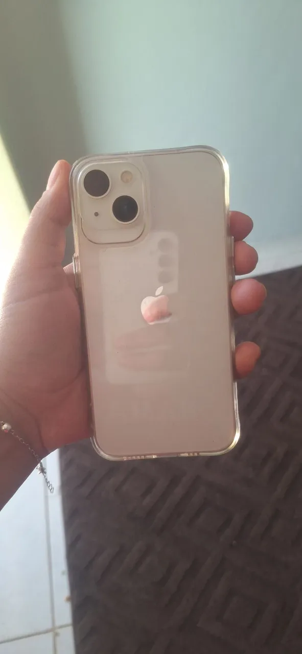 iPhone 13 - Branco - 128GB