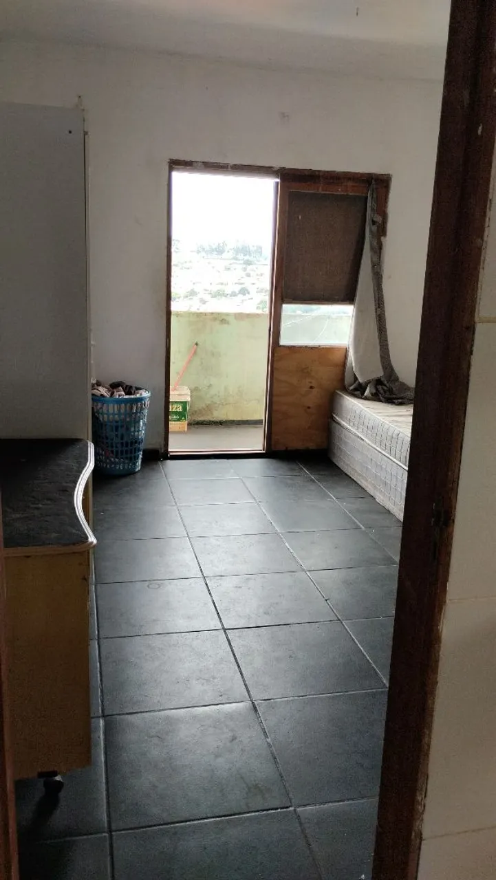Quartos e Kitnets para locação