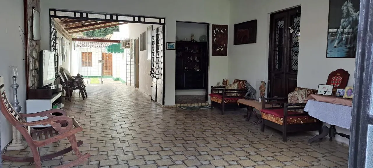 Casa para venda tem 150 metros quadrados com 4 quartos em Campo Grande - Recife - PE