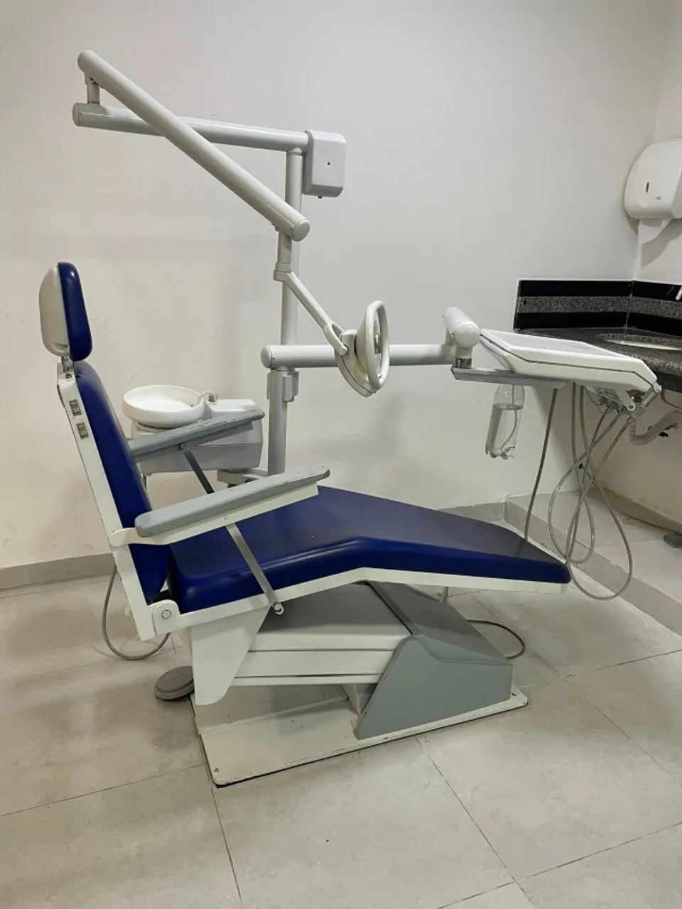 Vende-se cadeiras odontológicas