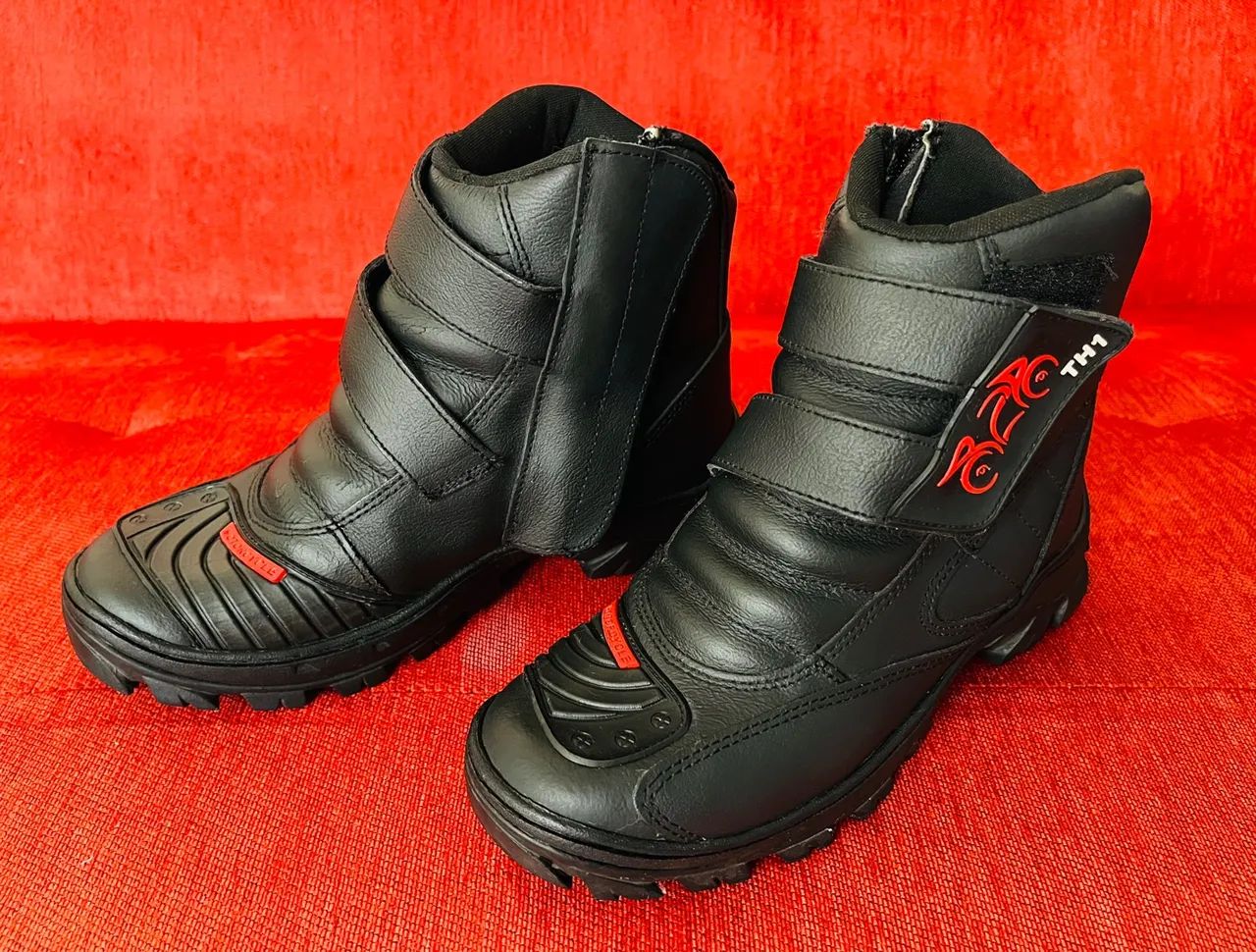 BOTA MOTOCICLISTA UNISSEX TH1, NÚMERO 37, NOVA E SEM USO - Foto 4
