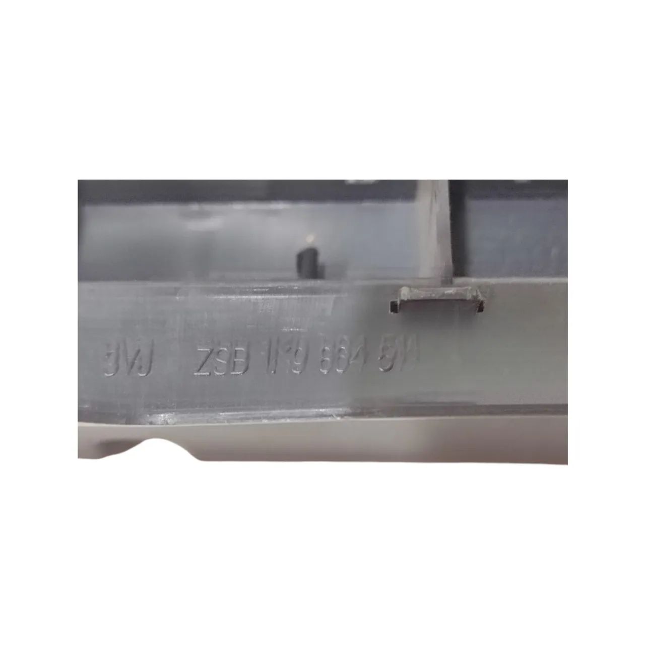 Acabamento Direito Porta Malas Jetta Variant 2008 Á 2011 Xx - Foto 5