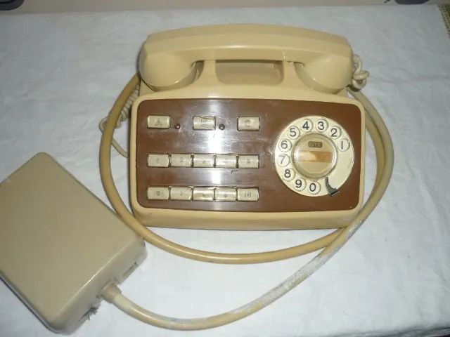 Central Telefonica Multtel C/teclas no Estado Usado Leia Descrição