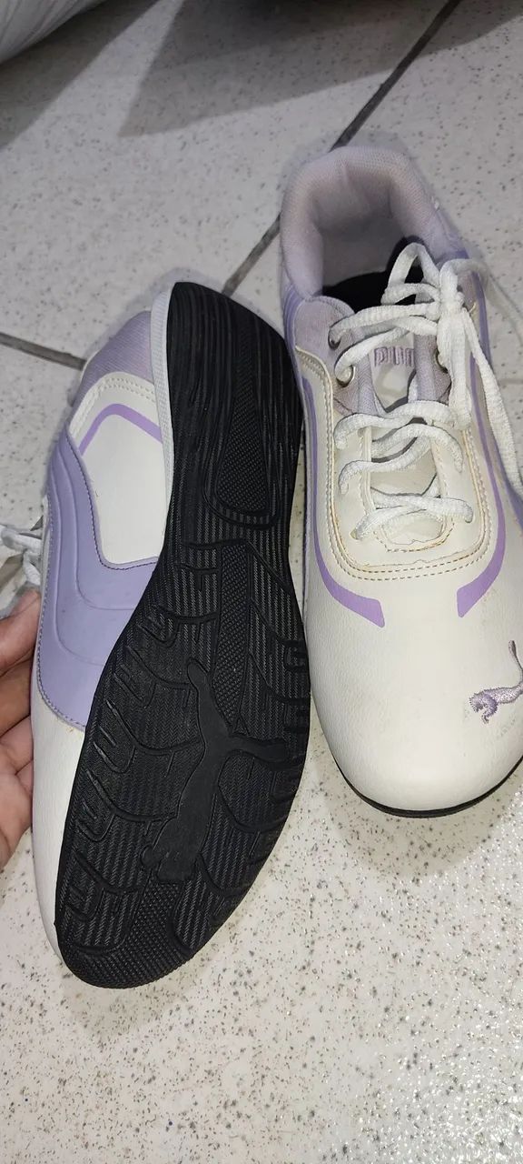 Tênis Puma Feminino Branco com Detalhes Lilás - Foto 2