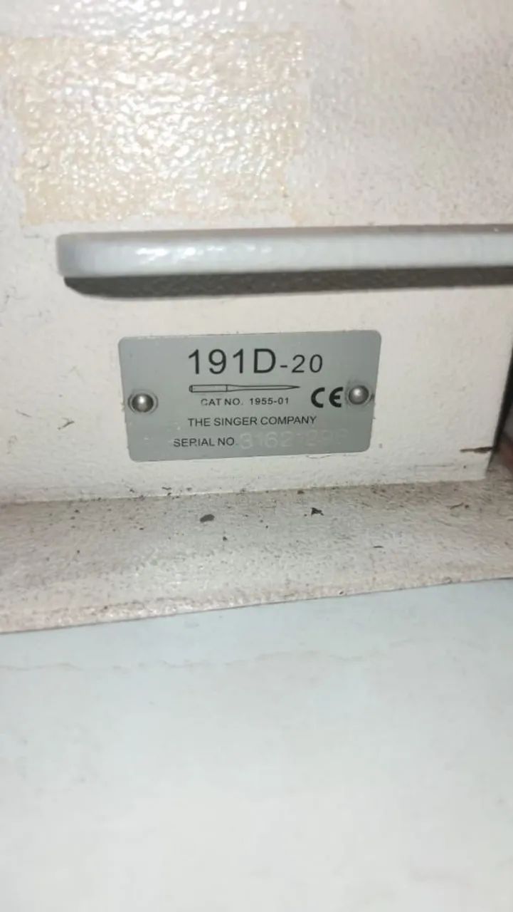 Máquina Singer 191-D20 - Foto 3