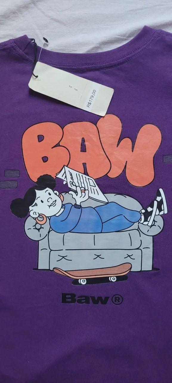 Camisa de skatista marca BAW na cor roxa com ilustraçao frente/verso com etiqueta da loja - Foto 3