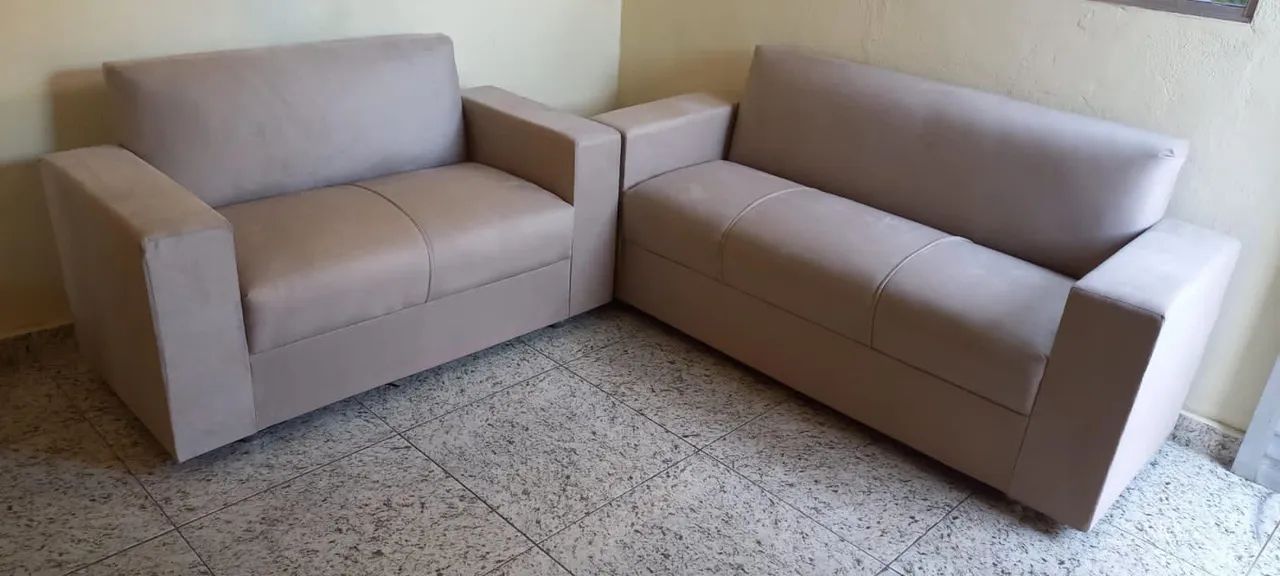 Conjunto de sofá de 2 e 3 lugares 