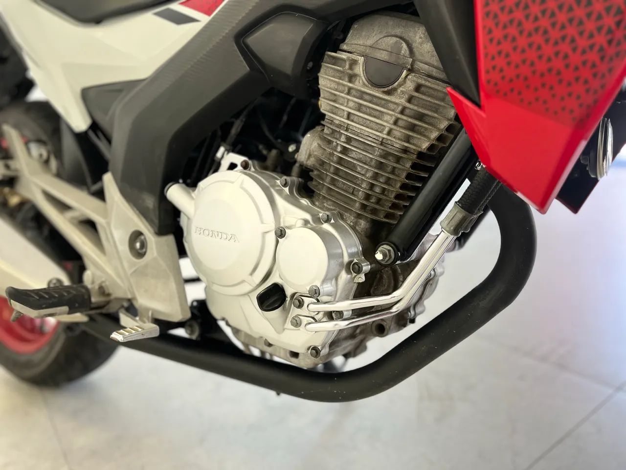 CB 250 TWISTER ABAIXO DA FIPE - Foto 7