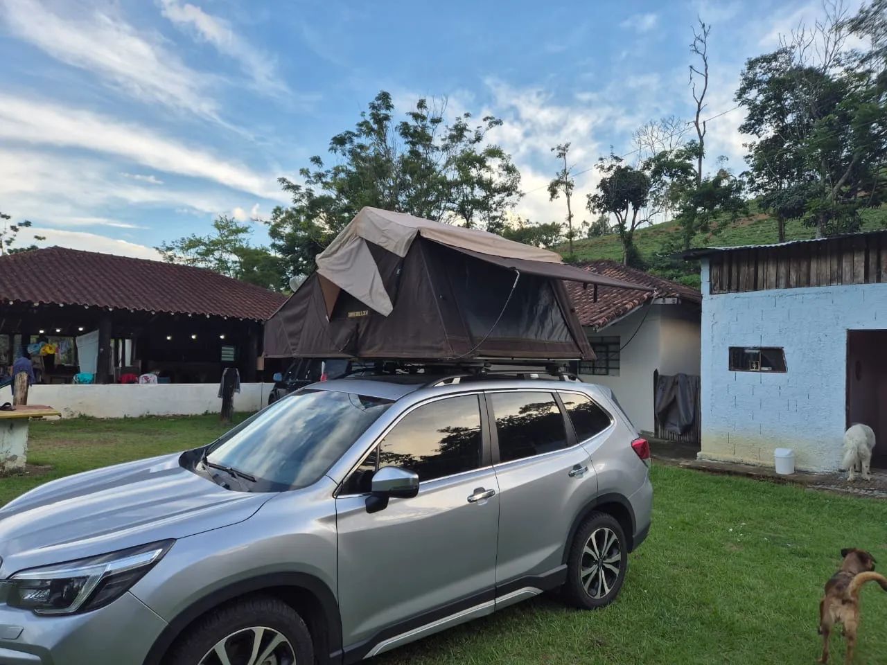 Vendo Barraca de teto Campings World modelo TopCamp