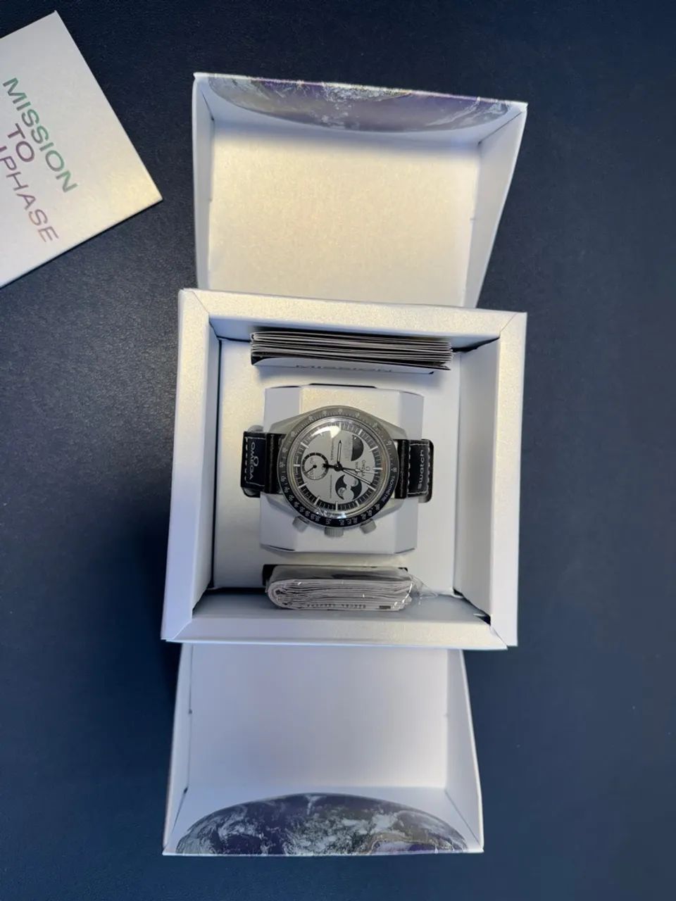 Relogio Omega E Swatch Mission to earthphase cinza