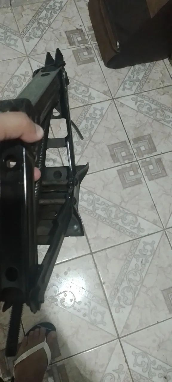 Macaco de carro - Foto 2